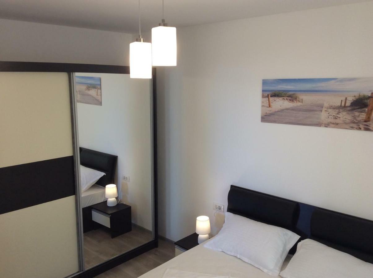 Bluewaves Apartment Mamaia Nord Navodari Ngoại thất bức ảnh