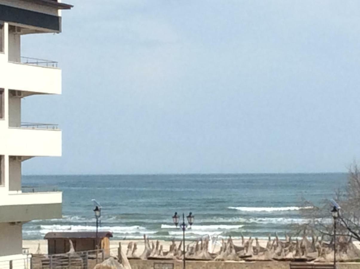 Bluewaves Apartment Mamaia Nord Navodari Ngoại thất bức ảnh